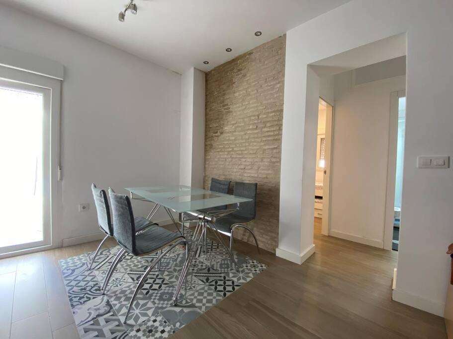 And Cozy In Appartement